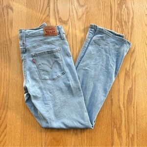 Levi's 314 Shaping Straight Leg Jeans Size 28 x 29 Light Wash Stretch Denim